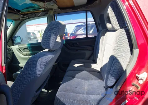 1997 Honda Cr-V from USA, damaged, VIN JHLRD1857VC064904